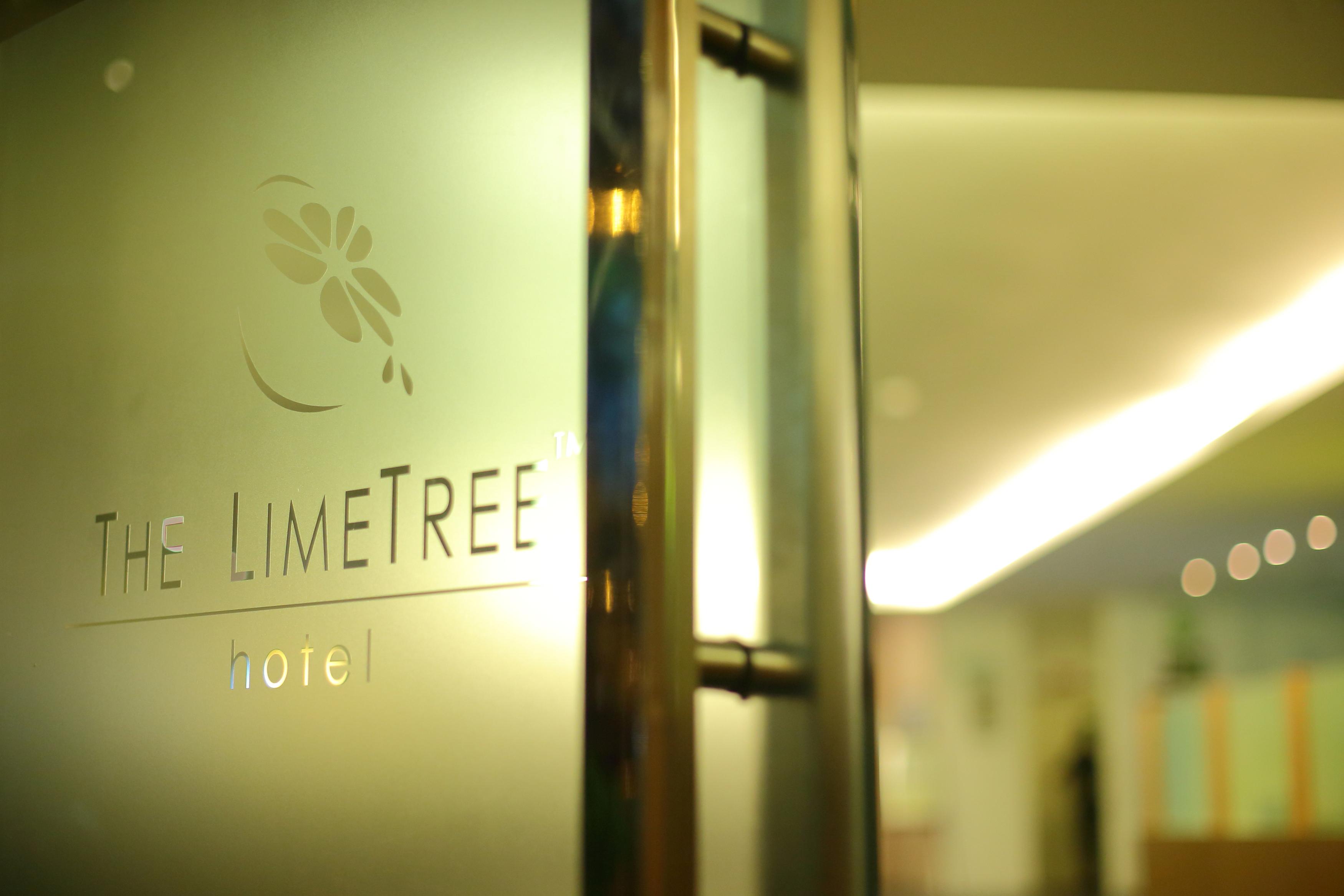 The Limetree Hotel, Кучінг Екстер'єр фото